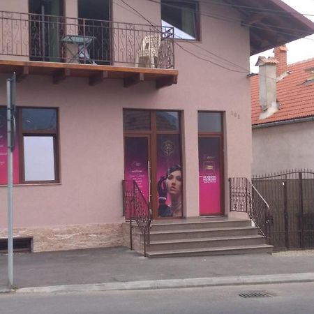 Cazare Regim Hotelier Зэрнешти Экстерьер фото